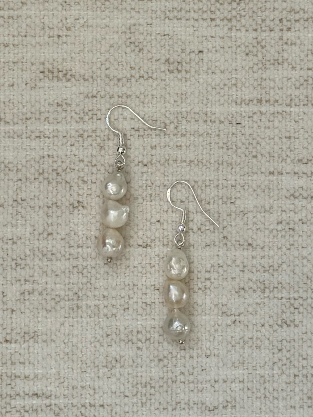 NWOT Tuckernuck Baroque Pearl Earrings